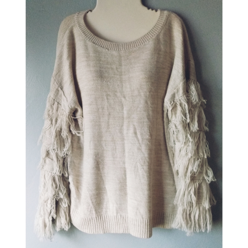 Soho Jeans-cream fringe sleeve sweater